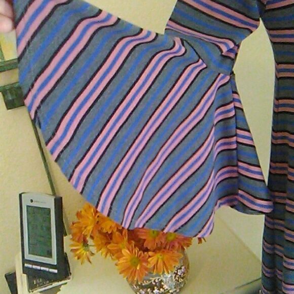 LuLaRoe Ruffled Shift Dress - Picture 3 of 12